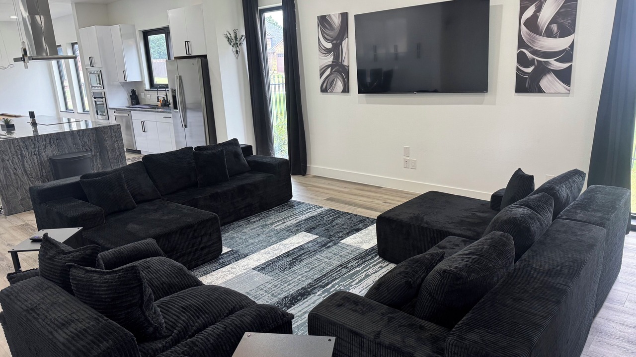 Photo of Livingroom in Quinlan