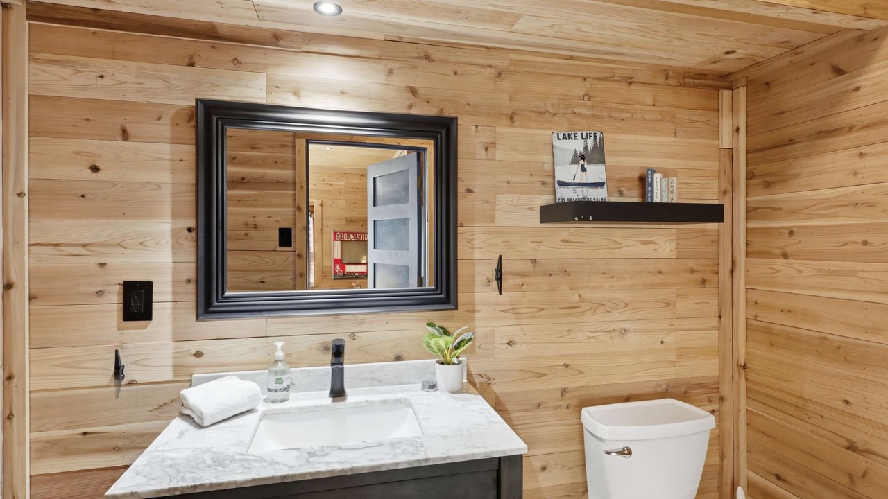 Photo of Bathroom in Lake Ozark