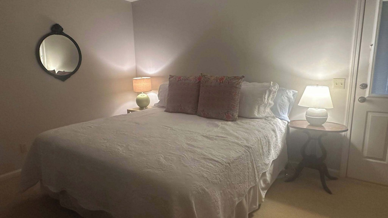 Photo of Bedroom in Counce