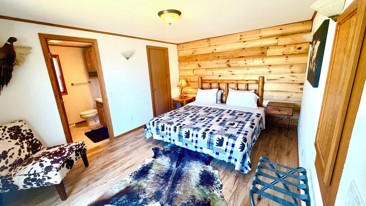 Photo of Bedroom in Lansing
