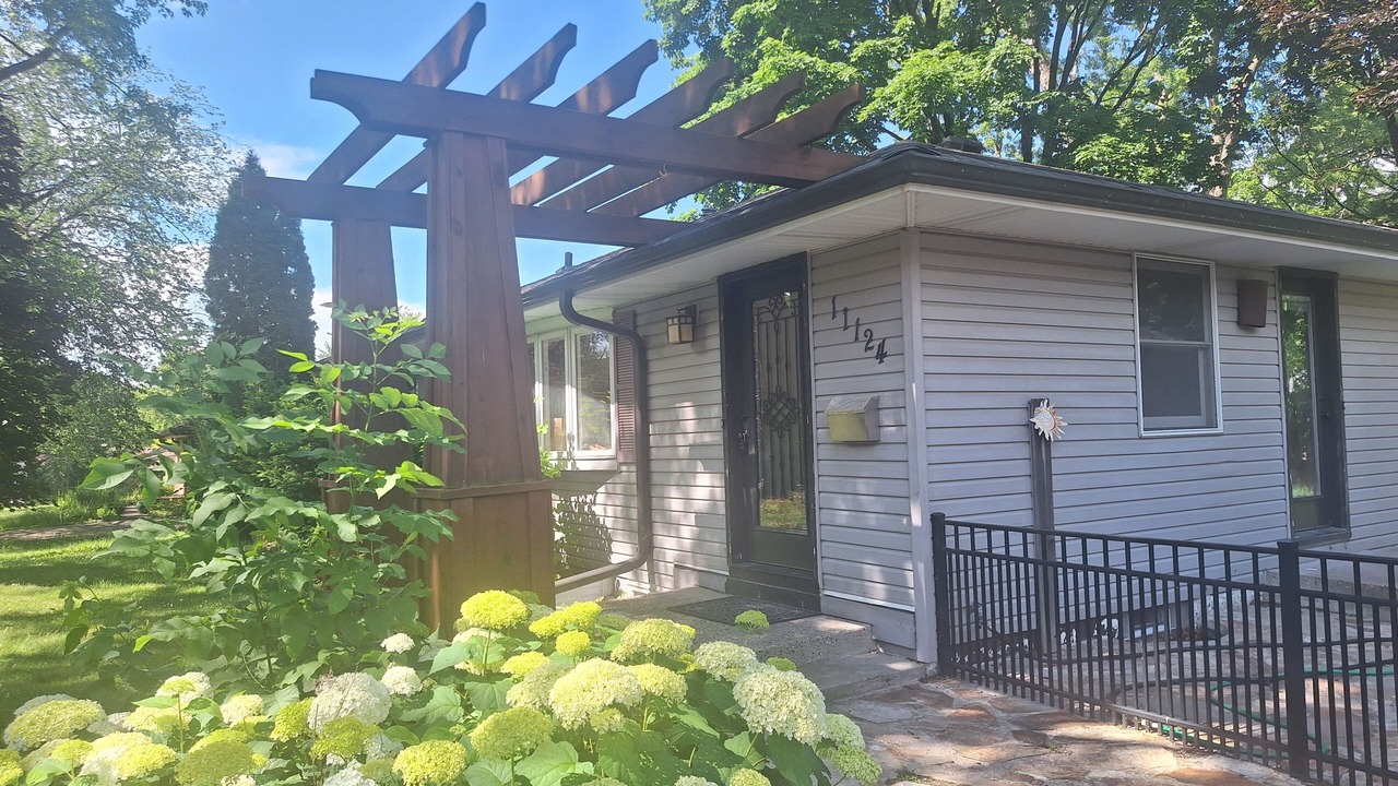 Photo of Outdoor in West Bloomington
