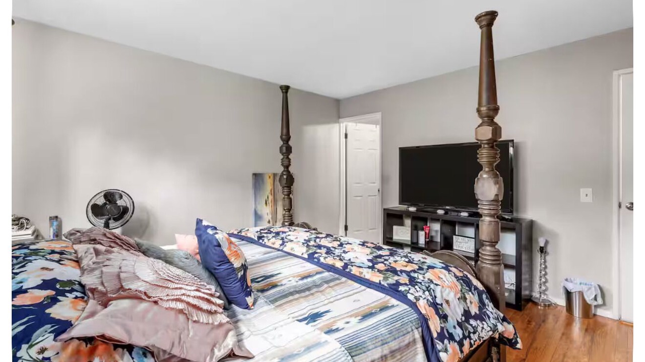 Photo of Bedroom in Florissant