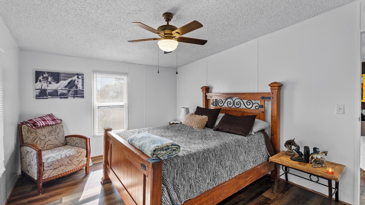 Photo of Bedroom in Hill
