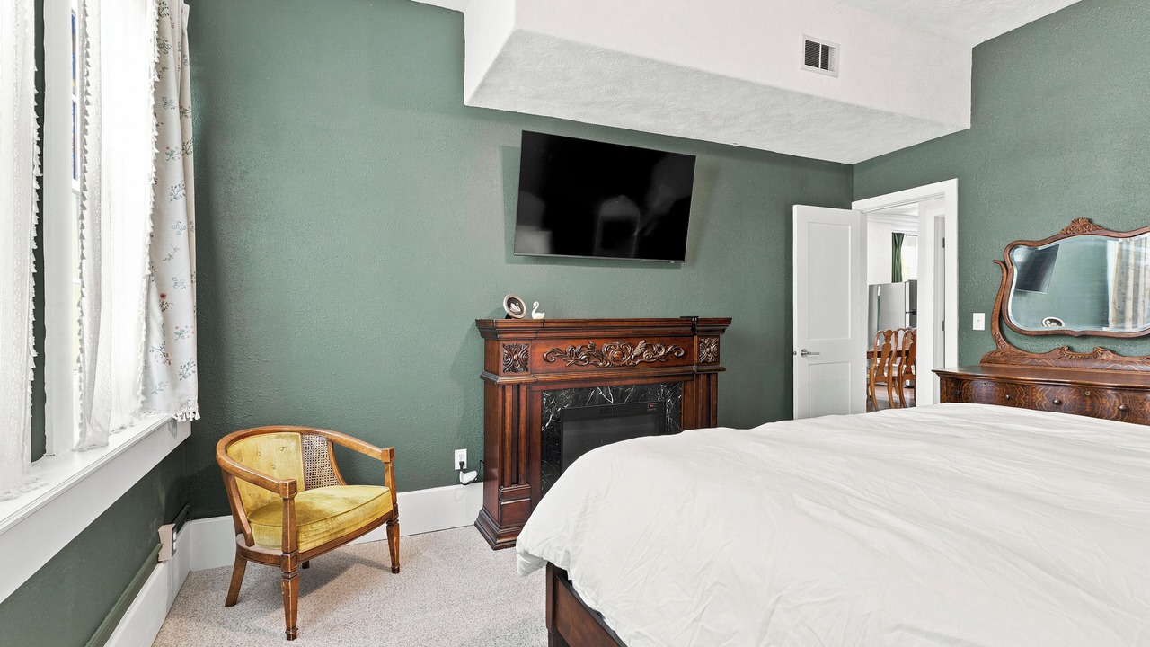 Photo of Bedroom in Chapman
