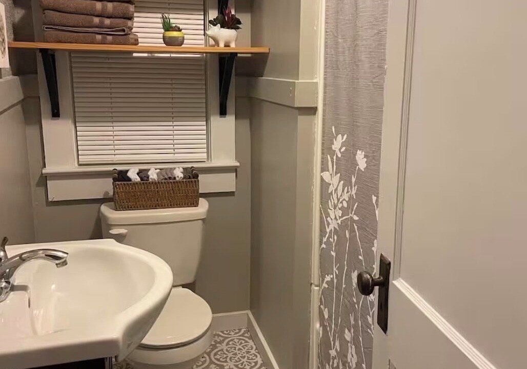 Photo of Bathroom in Sikeston