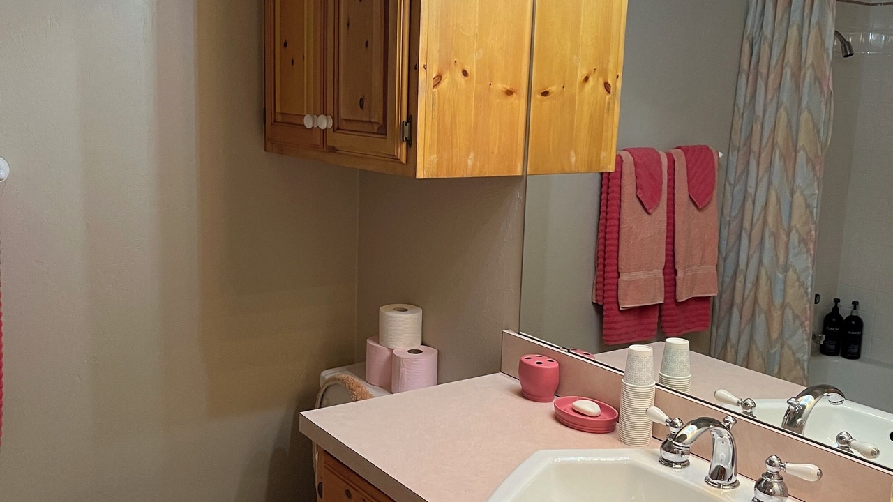 Photo of Bathroom in Porum
