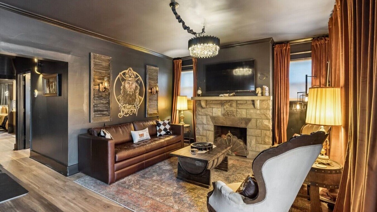 Photo of Livingroom in Hillsboro Village