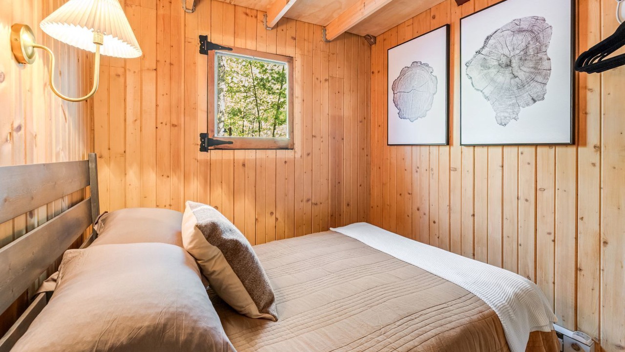 Photo of Bedroom in Neillsville