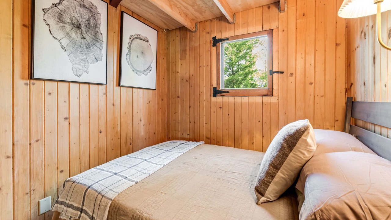Photo of Bedroom in Neillsville