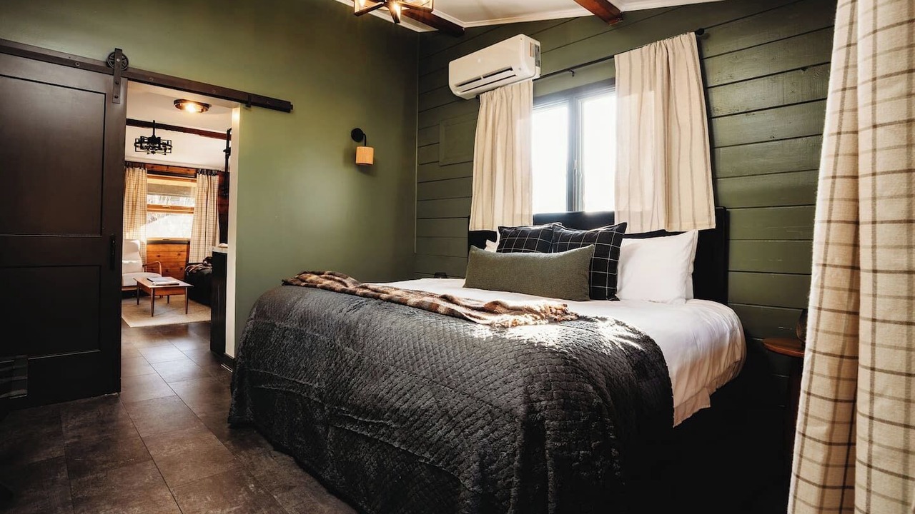 Photo of Bedroom in Wisconsin Dells