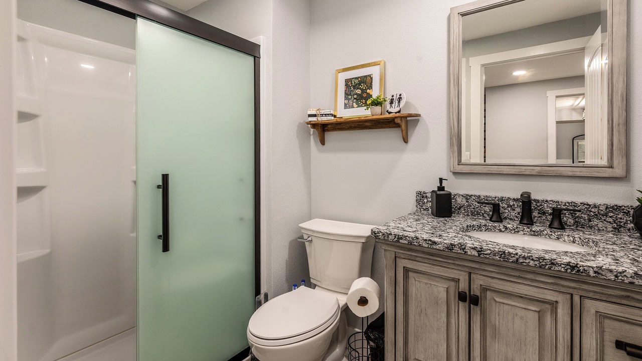 Photo of Bathroom in Goreville