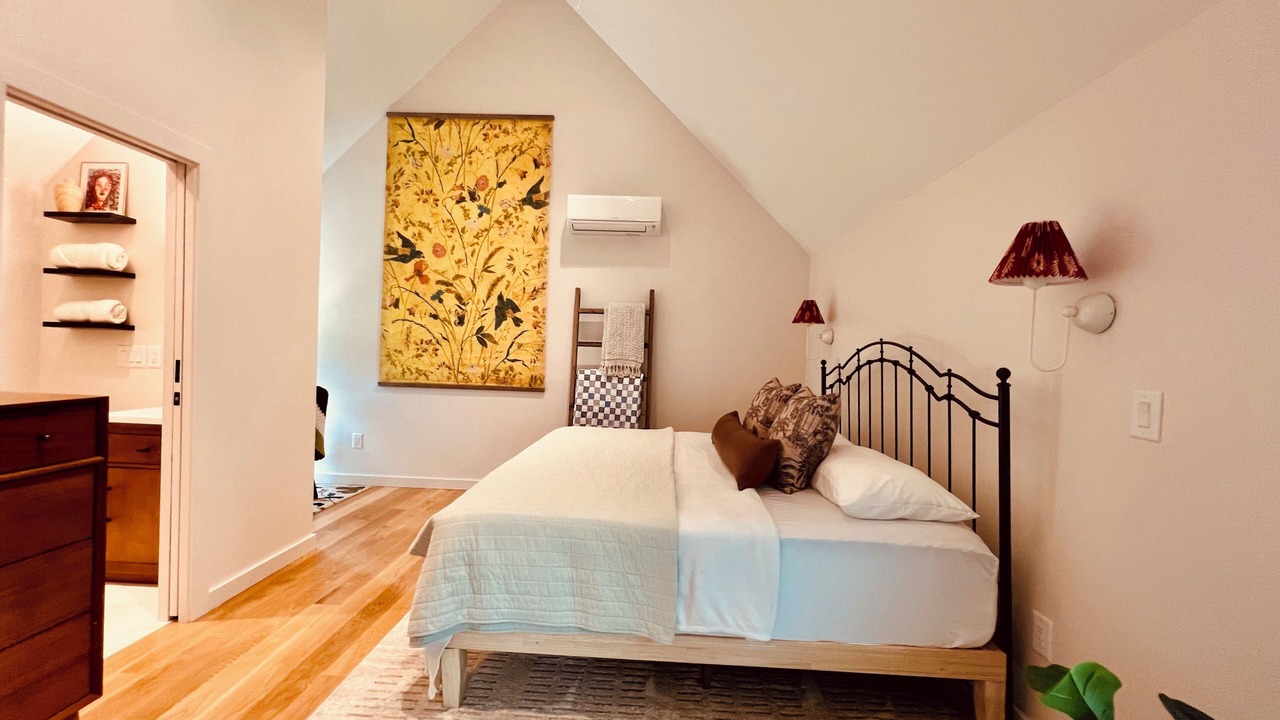 Photo of Bedroom in Altamont