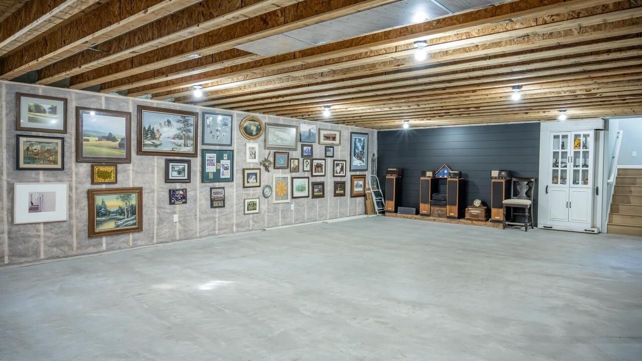 Photo of Others in Babcock