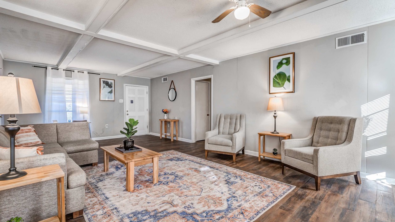 Photo of Livingroom in Ellendale