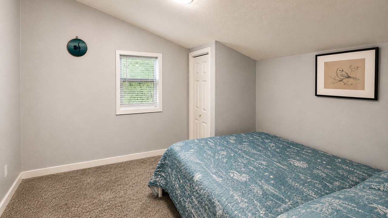 Photo of Bedroom in Northeast Kansas City