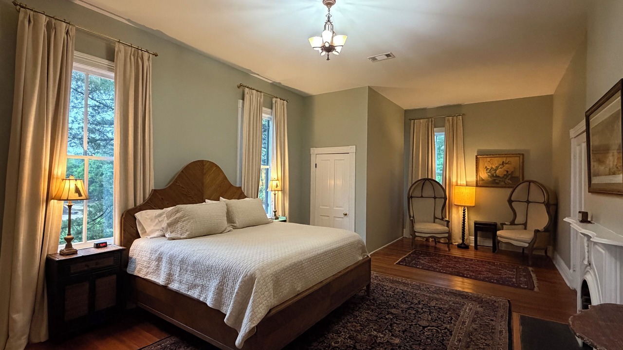 Photo of Bedroom in Natchez