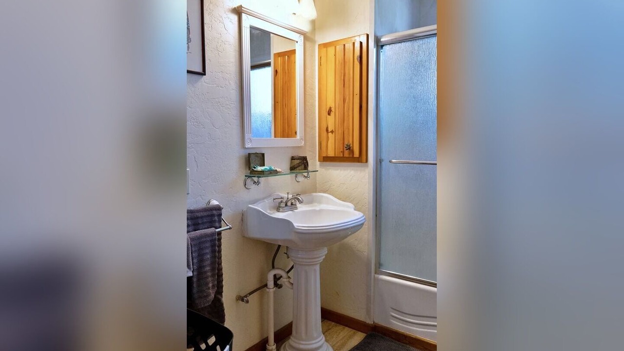 Photo of Bathroom in Calico Rock