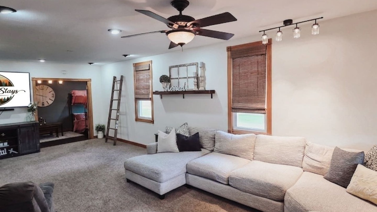 Photo of Livingroom in Dyersville