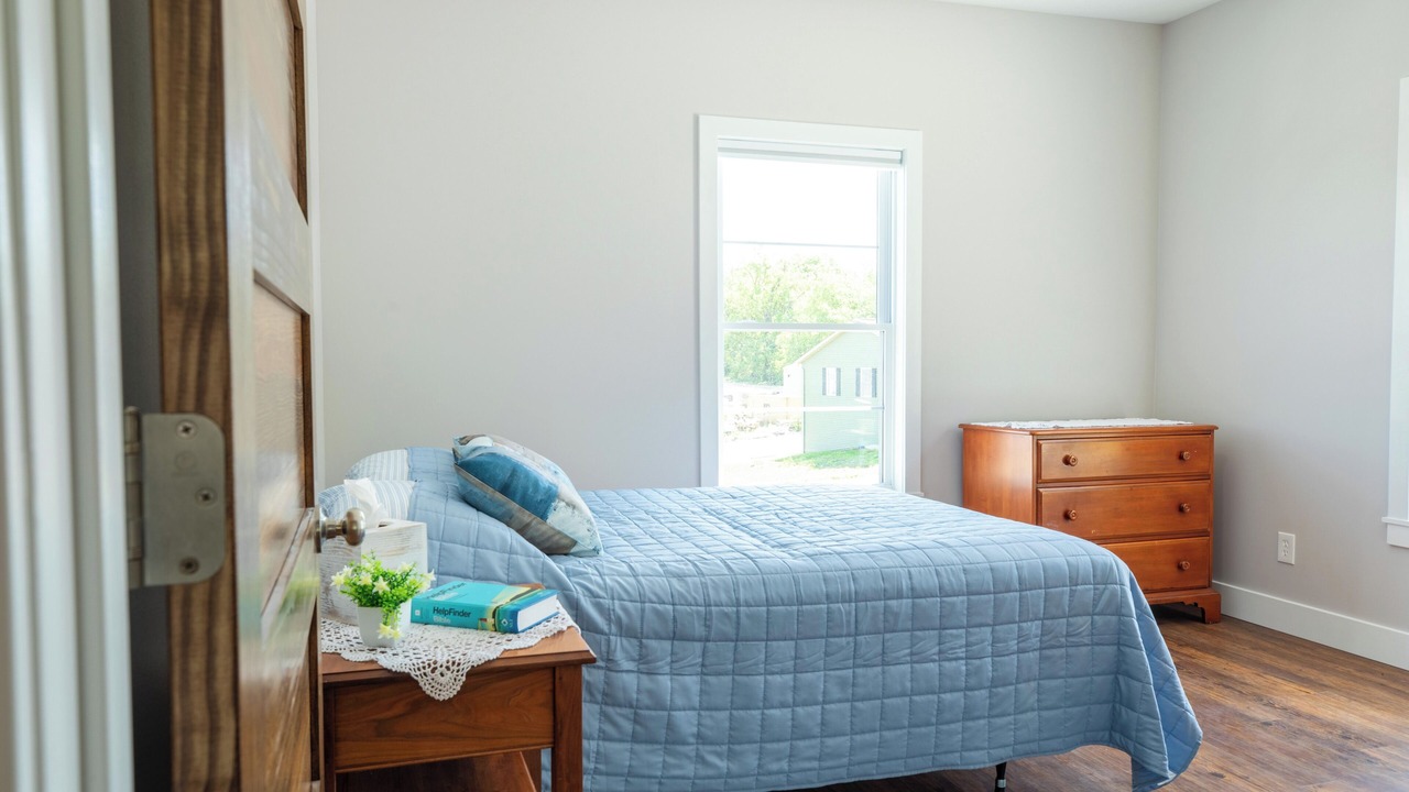 Photo of Bedroom in Troy