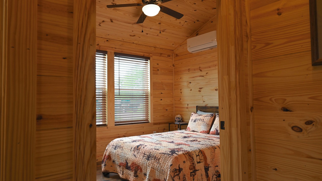 Photo of Bedroom in Edom