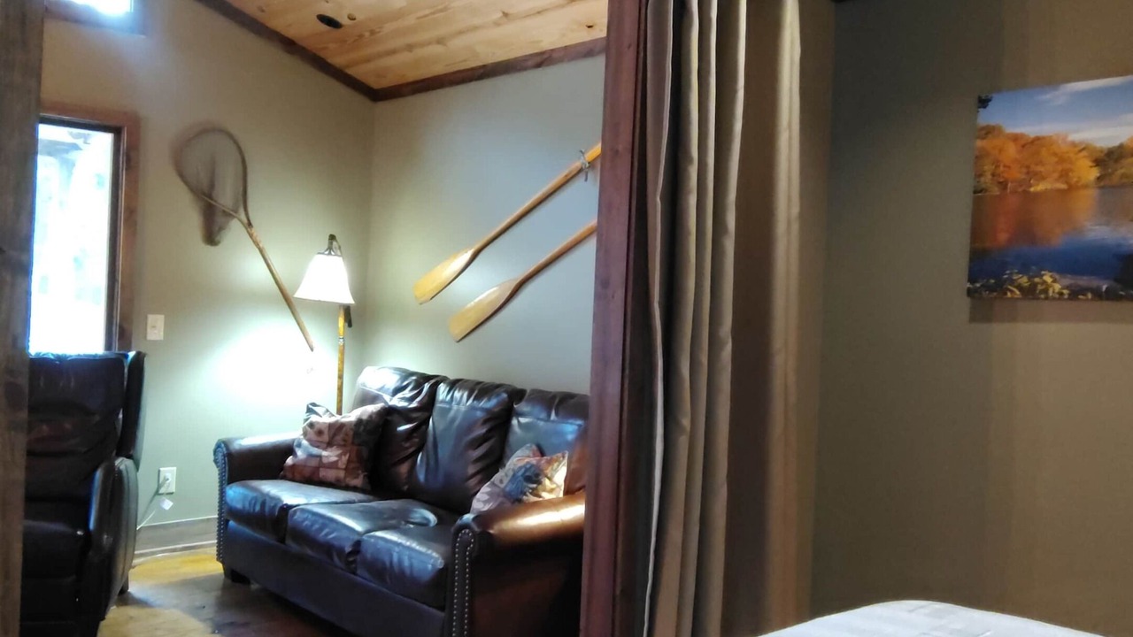 Photo of Bedroom in Morris Chapel