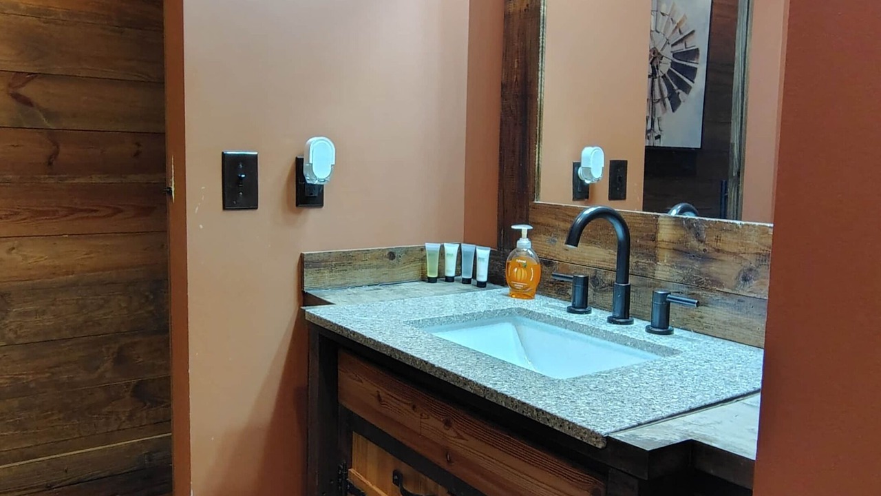 Photo of Bathroom in Morris Chapel