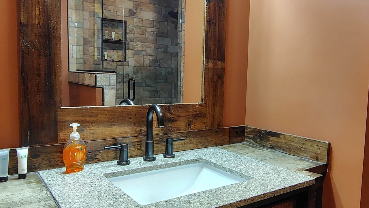 Photo of Bathroom in Morris Chapel