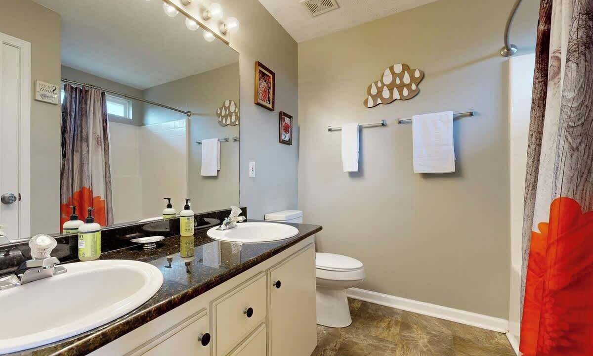 Photo of Bathroom in Mount Juliet