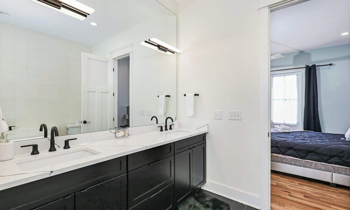 Photo of Bathroom in Salemtown