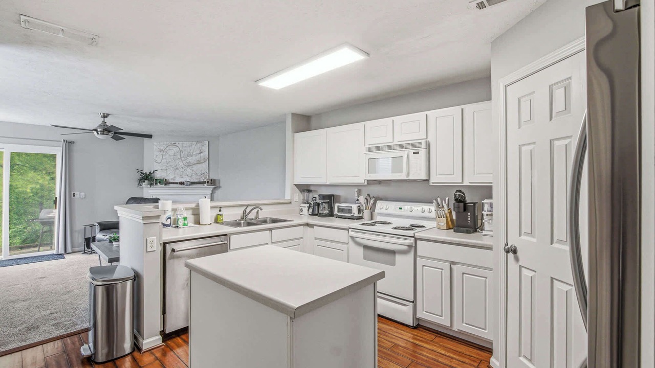 Photo of Kitchen in Nashboro Village