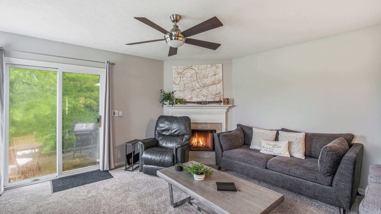 Photo of Livingroom in Nashboro Village