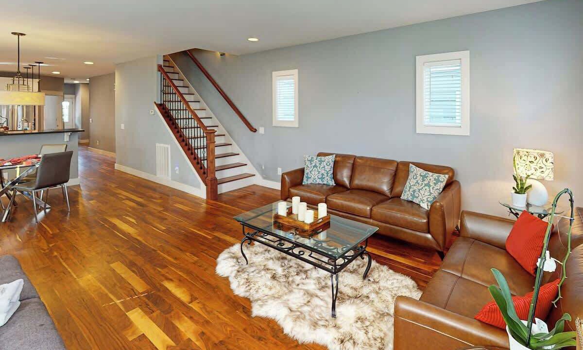 Photo of Livingroom in The Nations