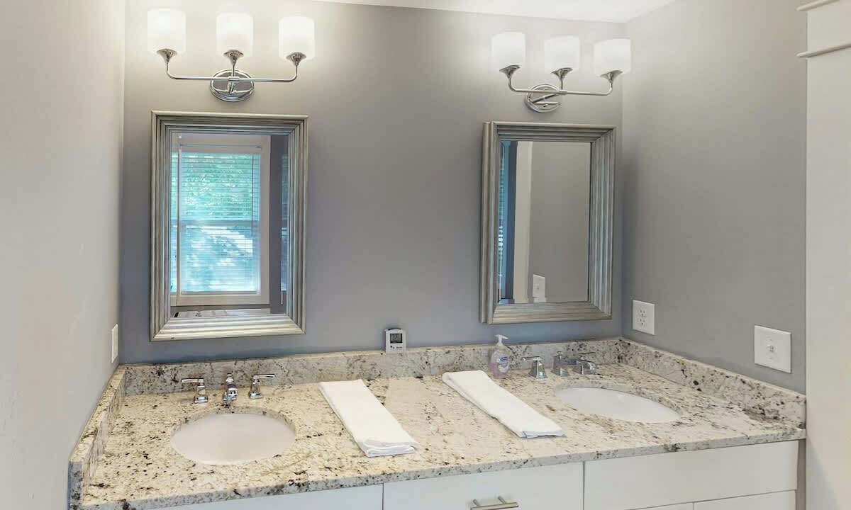 Photo of Bathroom in The Nations