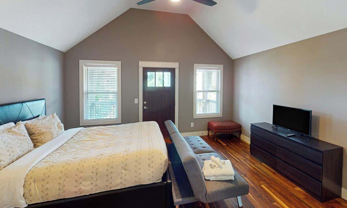 Photo of Bedroom in The Nations
