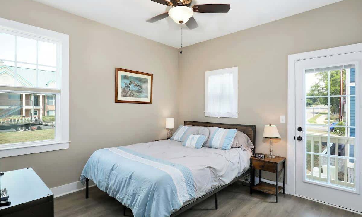Photo of Bedroom in Lakewood
