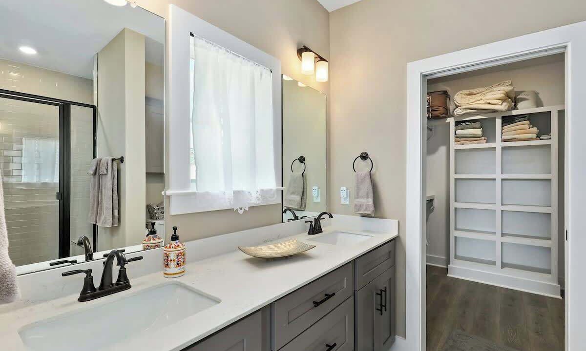 Photo of Bathroom in Lakewood