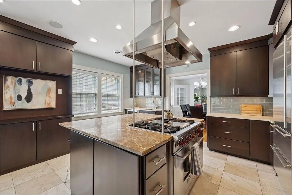 Photo of Kitchen in Lowry Hill