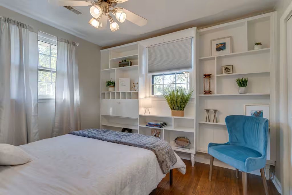 Photo of Bedroom in Hendersonville