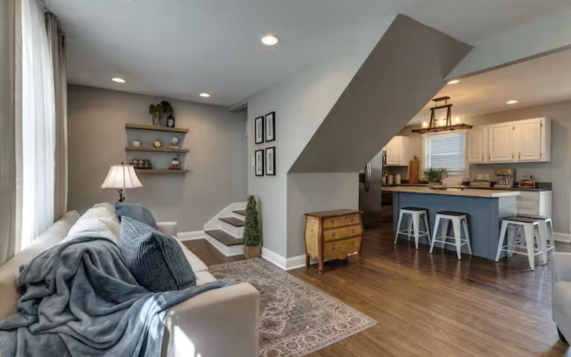 Photo of Livingroom in Hendersonville