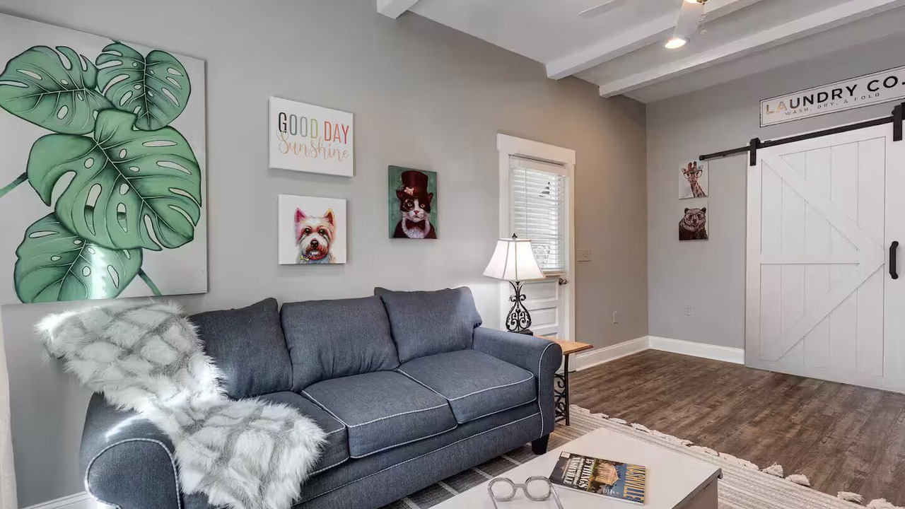 Photo of Livingroom in Hendersonville