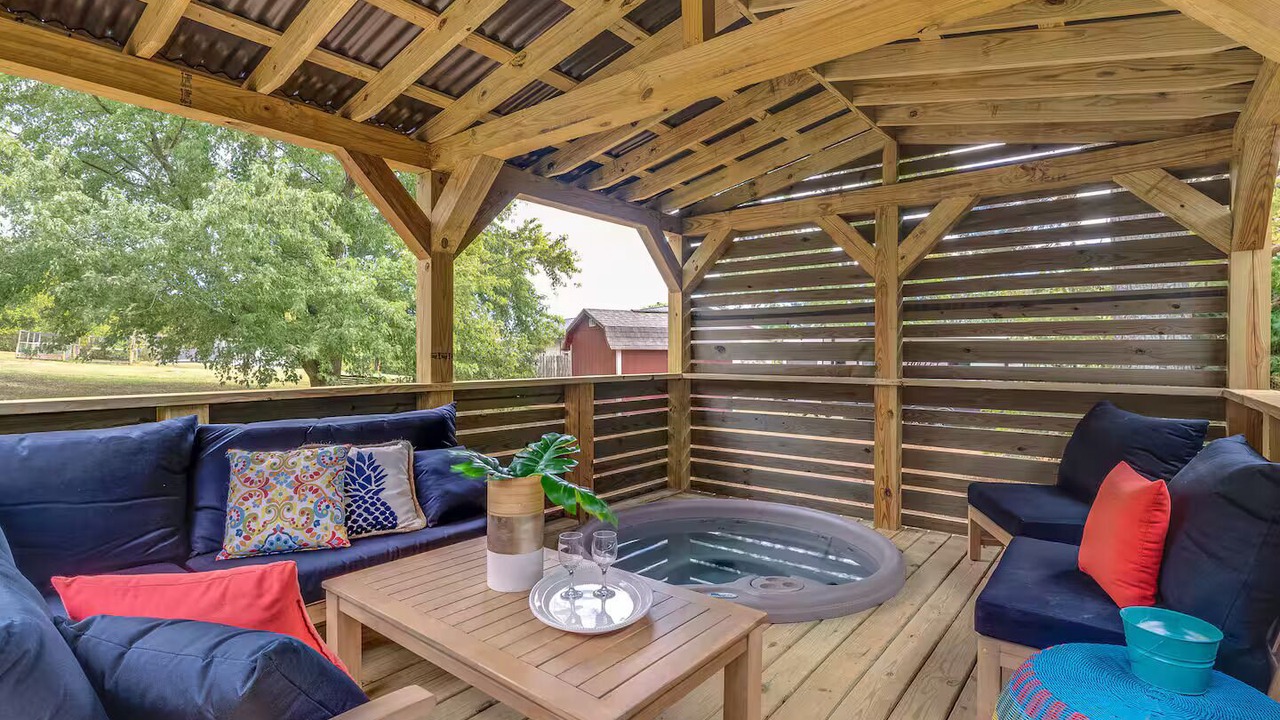 Photo of Outdoor in Hendersonville