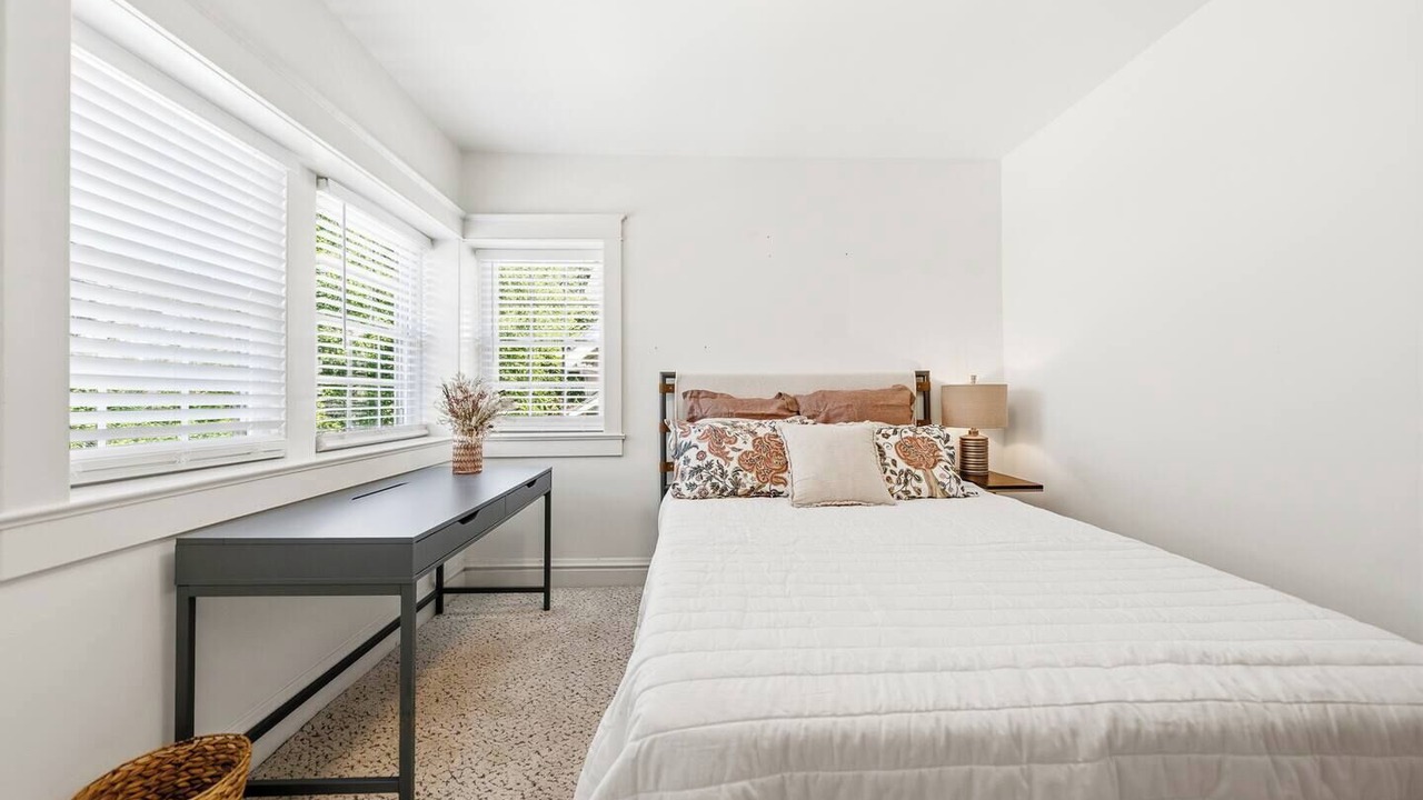 Photo of Bedroom in South Hyde Park