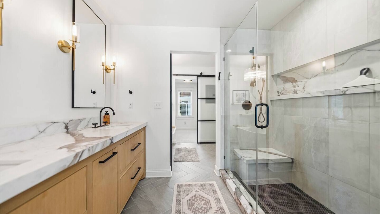 Photo of Bathroom in South Hyde Park