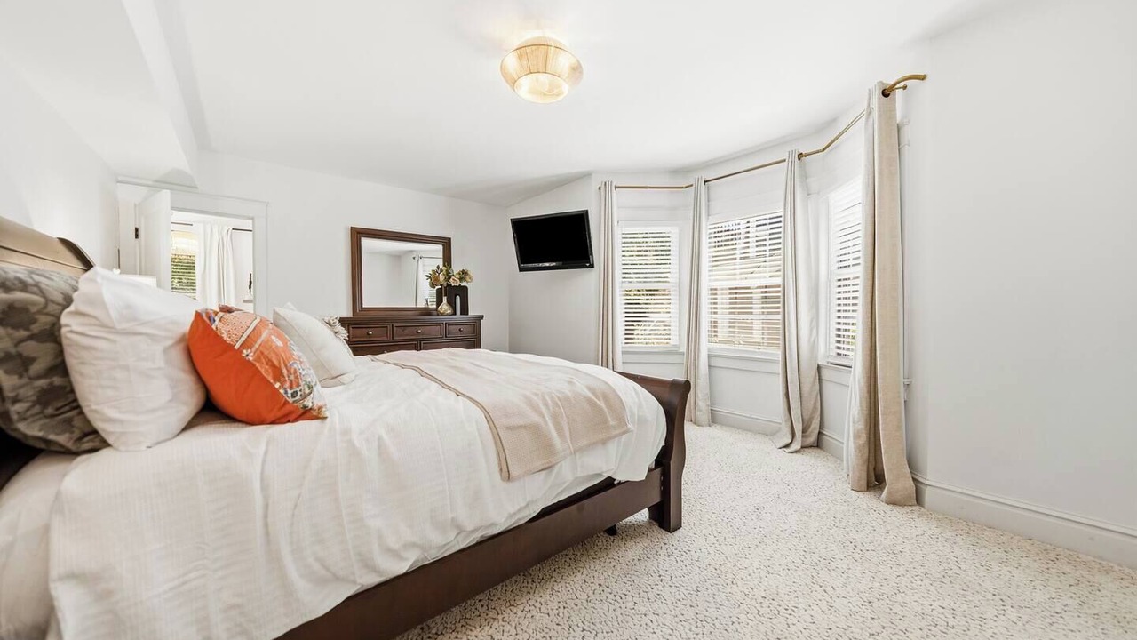 Photo of Bedroom in South Hyde Park