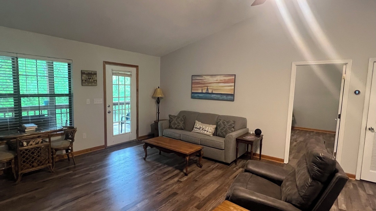 Photo of Livingroom in Ten Mile