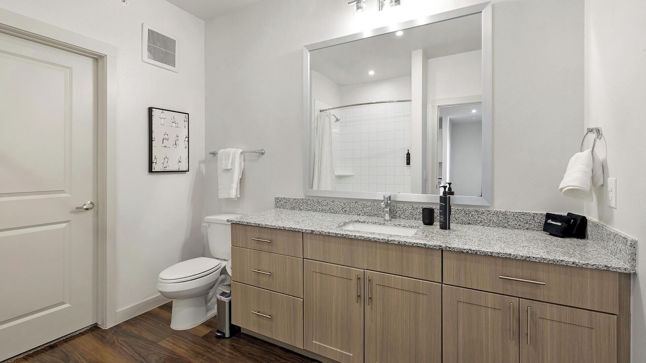 Photo of Bathroom in Fate