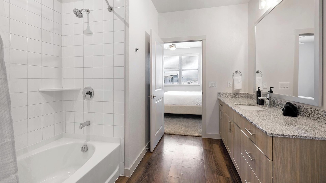 Photo of Bathroom in Fate