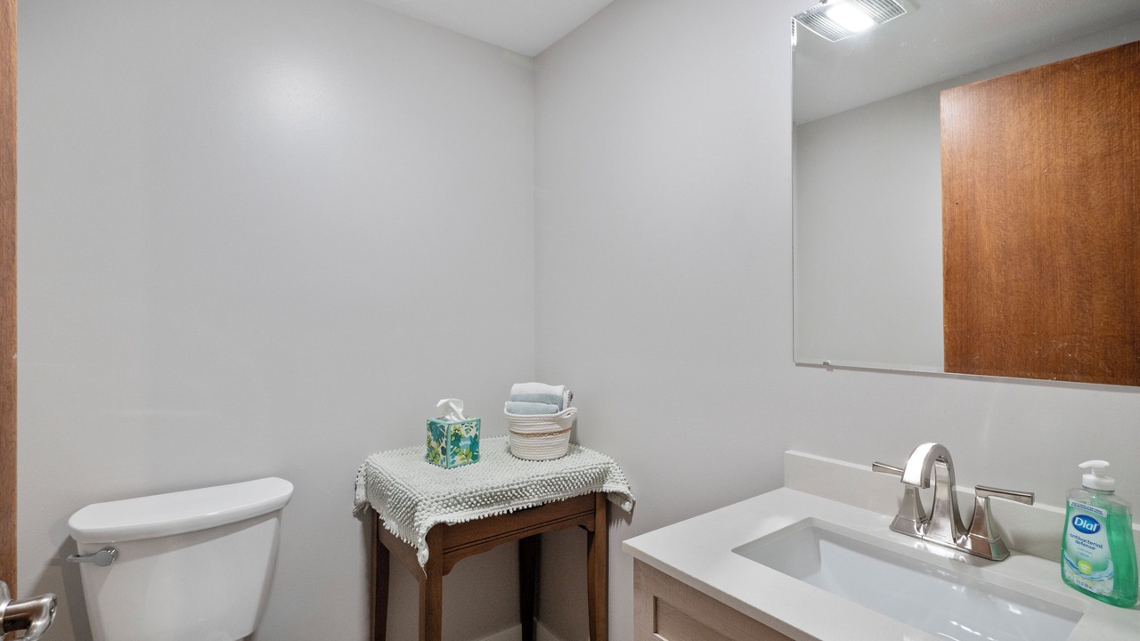 Photo of Bathroom in King