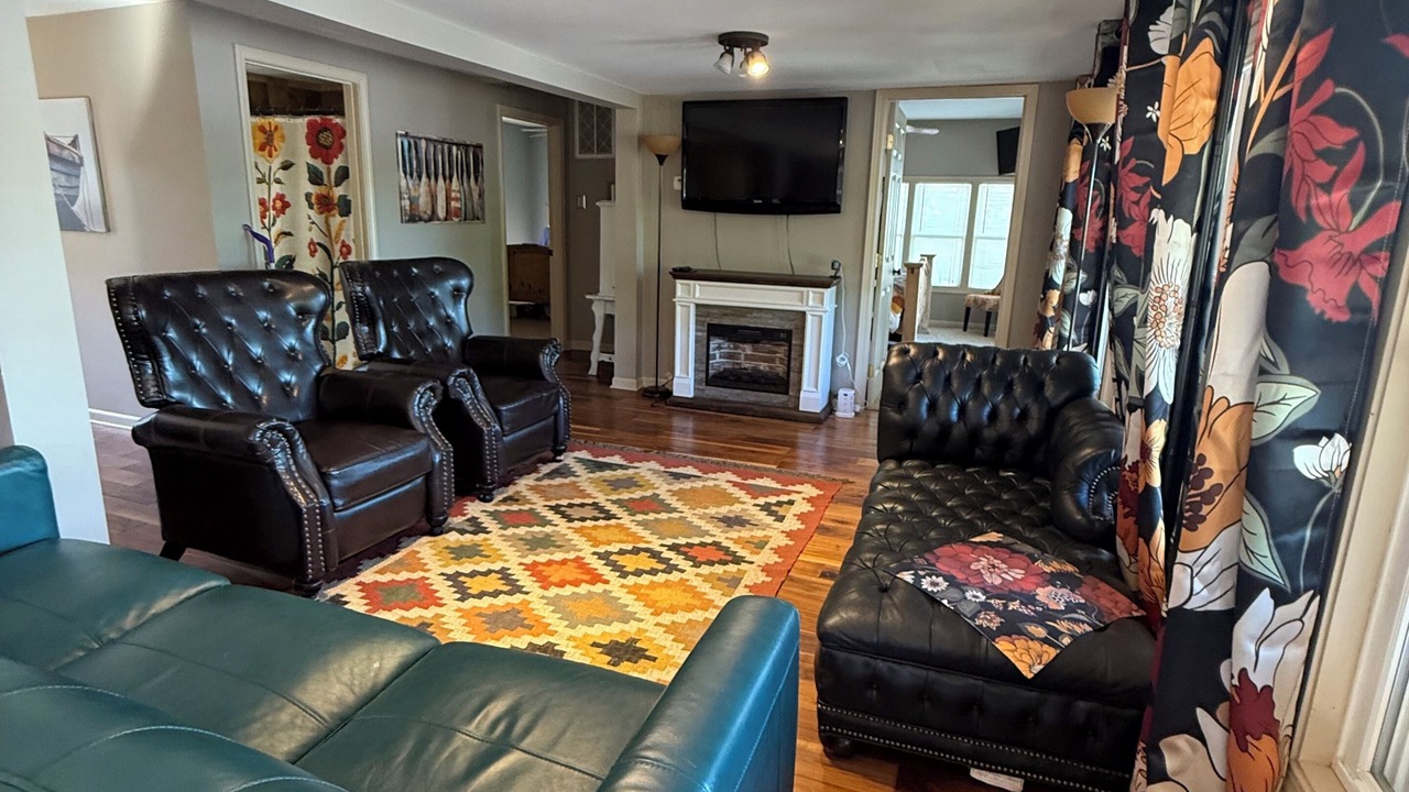 Photo of Livingroom in Roach