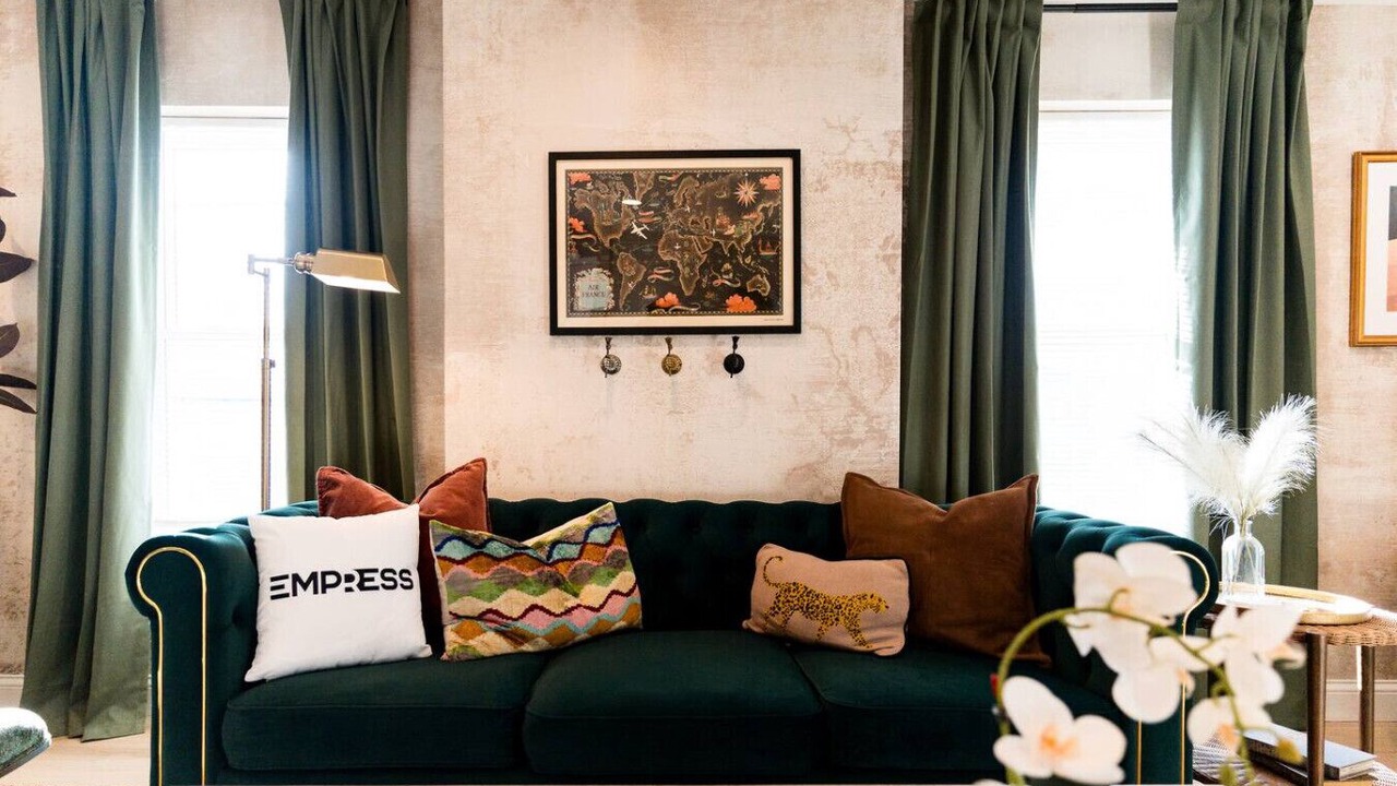 Photo of Livingroom in St. Louis